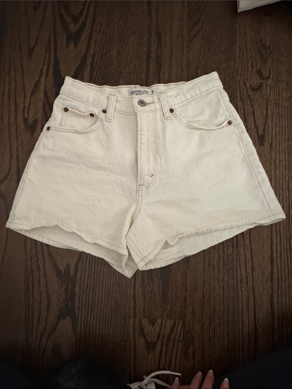 Abercrombie & fitch Curve Love High Rise 90s Relaxed cutoff short
